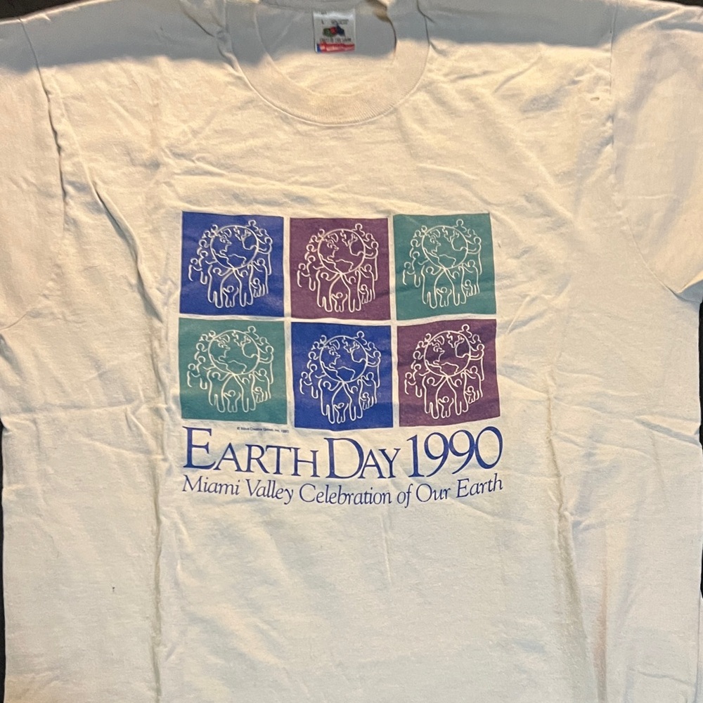 Vintage 1990 Earth Day Tee Dayton Ohio celebrating 20th earth day anniversary.
